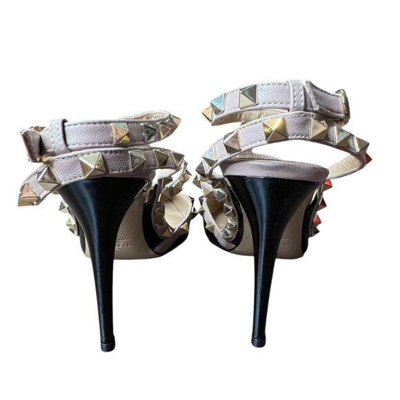 Valentino Garavani Patent Leather Rockstud Heels (37) - Picture 5 of 11